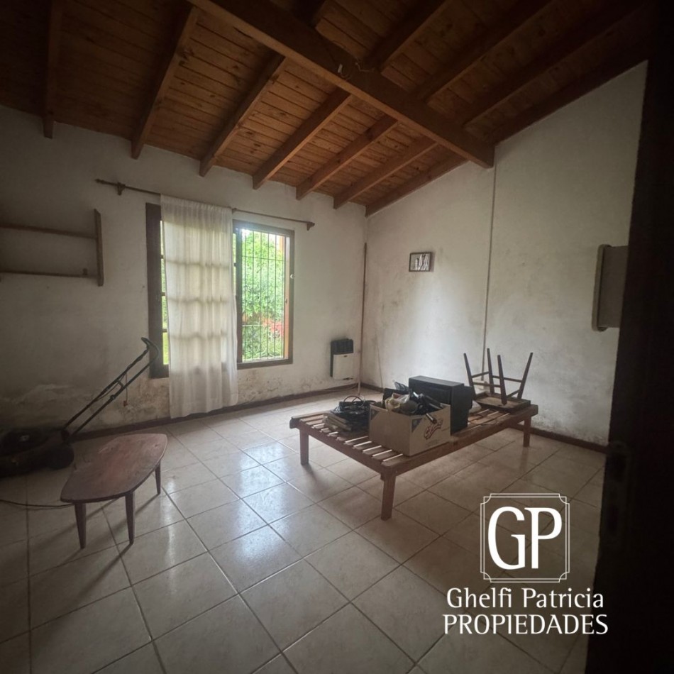VENTA/ CASA CON GALPON.