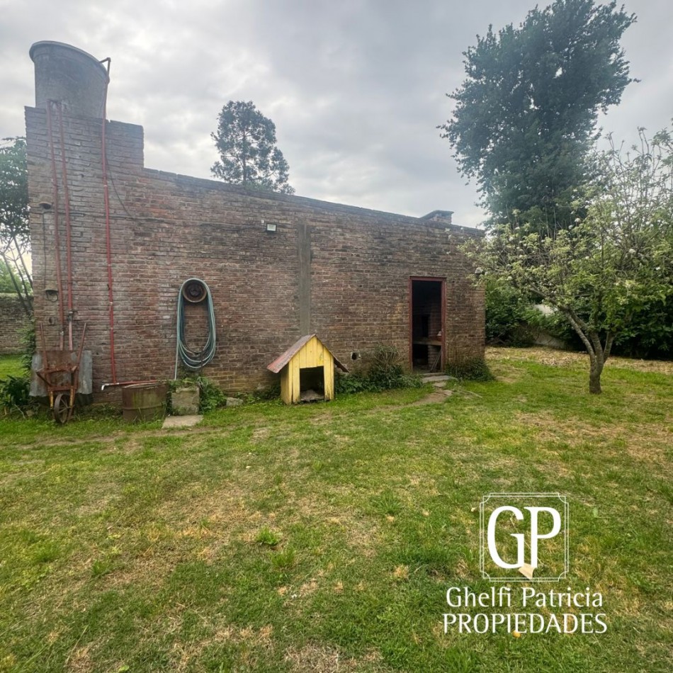 VENTA/ CASA CON GALPON.