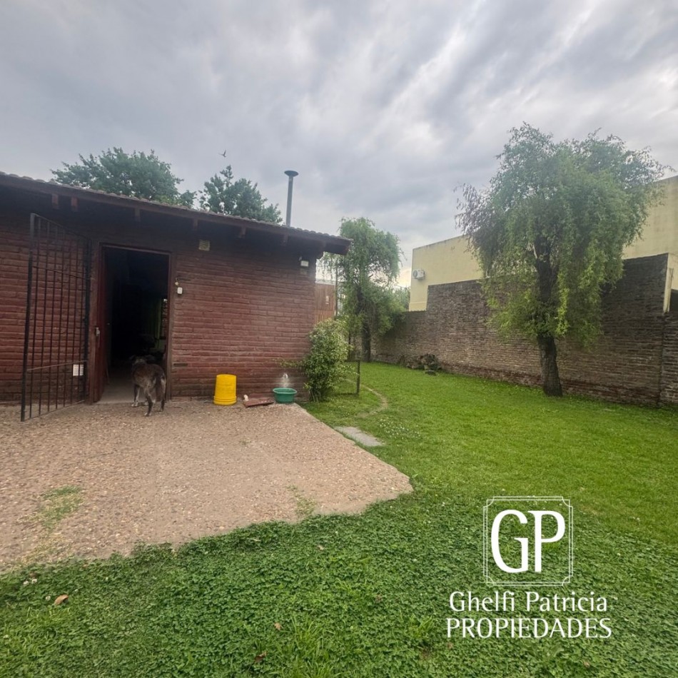 VENTA/ CASA CON GALPON.