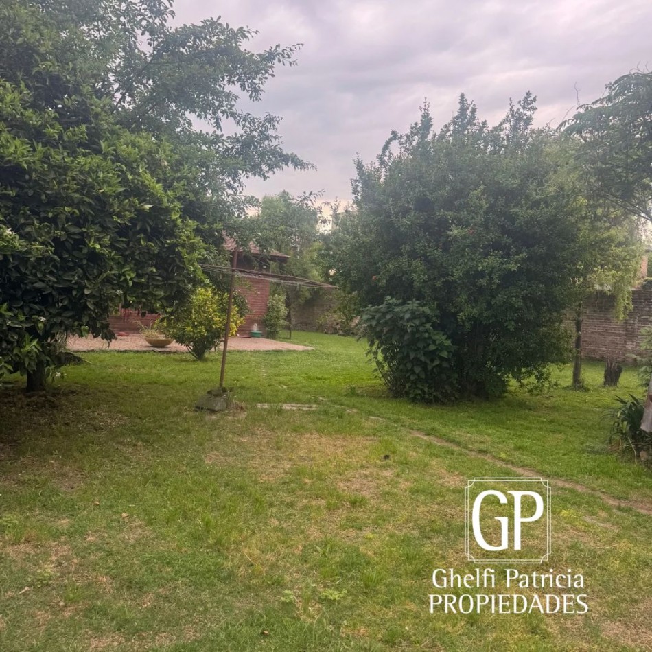 VENTA/ CASA CON GALPON.