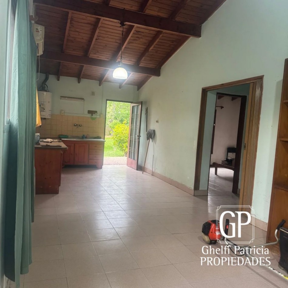 VENTA/ CASA CON GALPON.