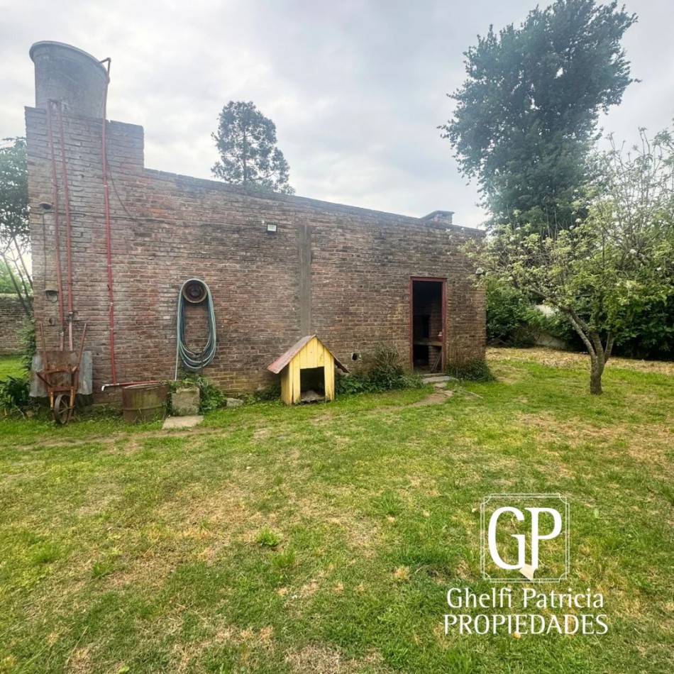 VENTA/ CASA CON GALPON.