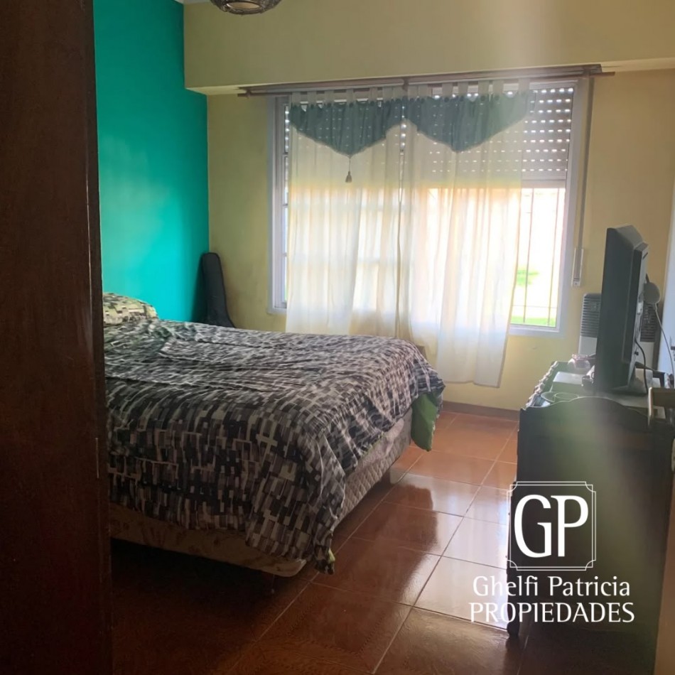 CASA EN VENTA- OPORTUNIDAD.