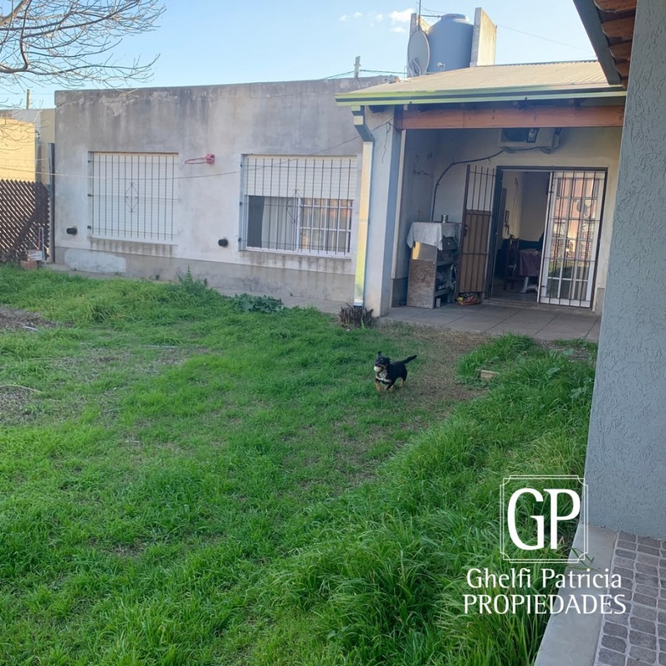 CASA EN VENTA- OPORTUNIDAD.